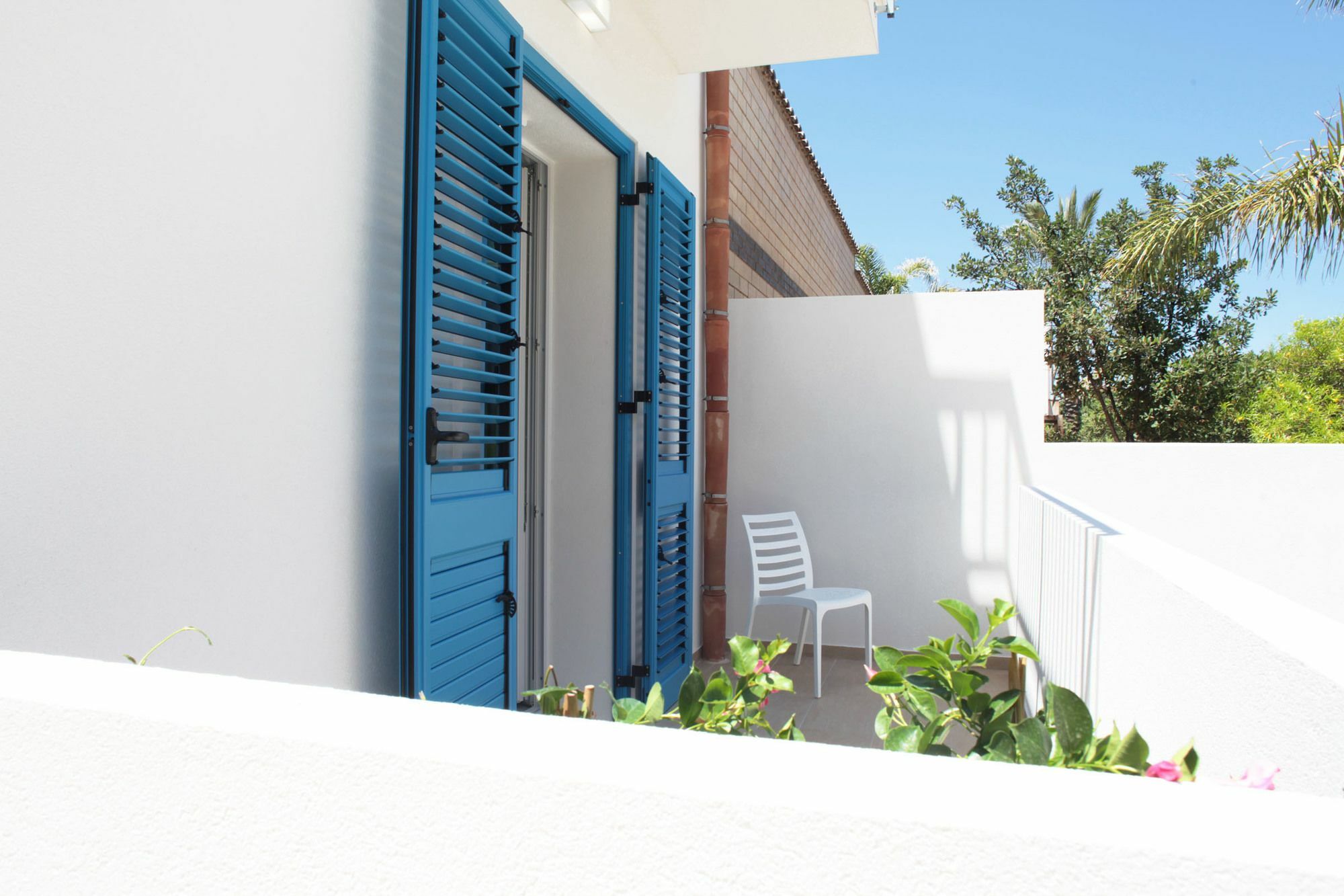 Rivazzurra Design Rooms San Vito Lo Capo Exterior photo